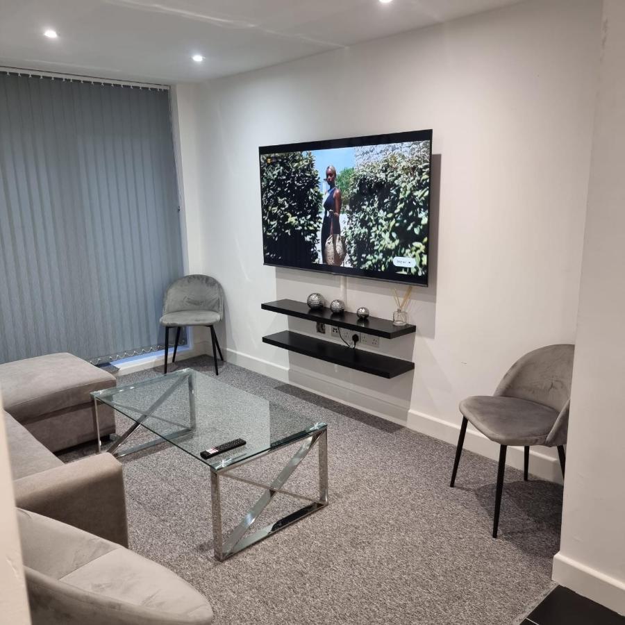 Classic 2 Bed Apartment In Oldkent Road London Exterior photo